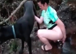 Slut gets owned by a horny Doberman