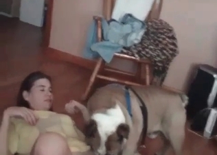 Chubby chick fucking a dog