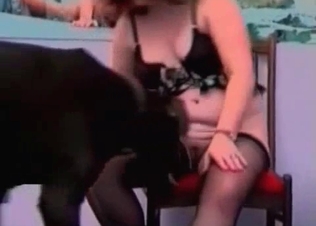 Nasty snatch being pleasured orally